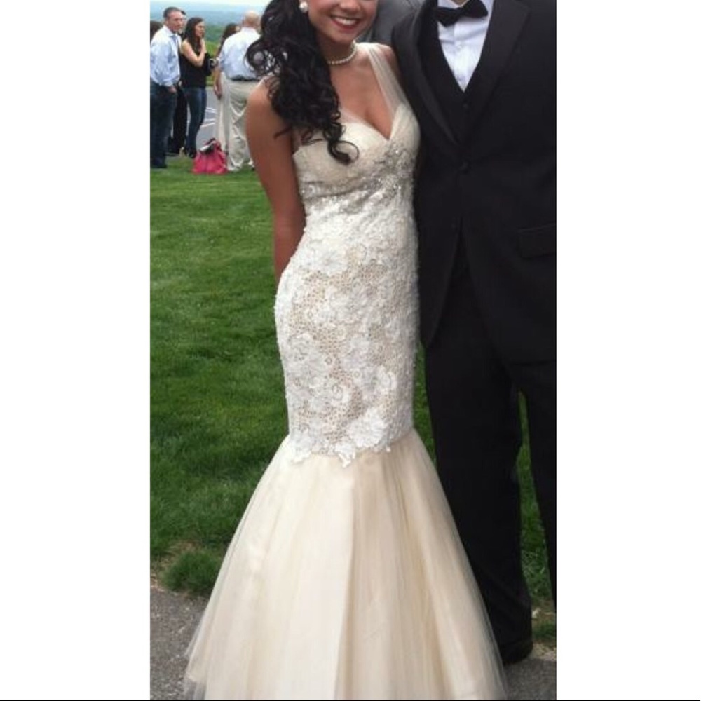 Jovani prom / bridal dress